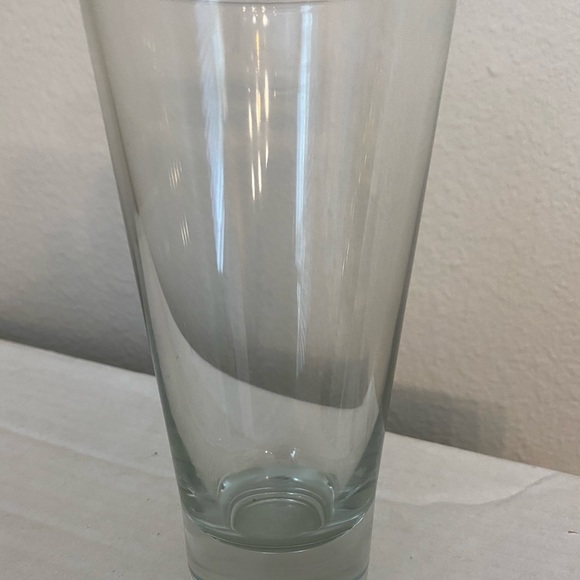 Glassware - Picture 2 of 3